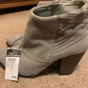 NWT ankle Boots